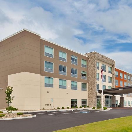 Holiday Inn Express & Suites - Milan - Sandusky Area By Ihg Buitenkant foto