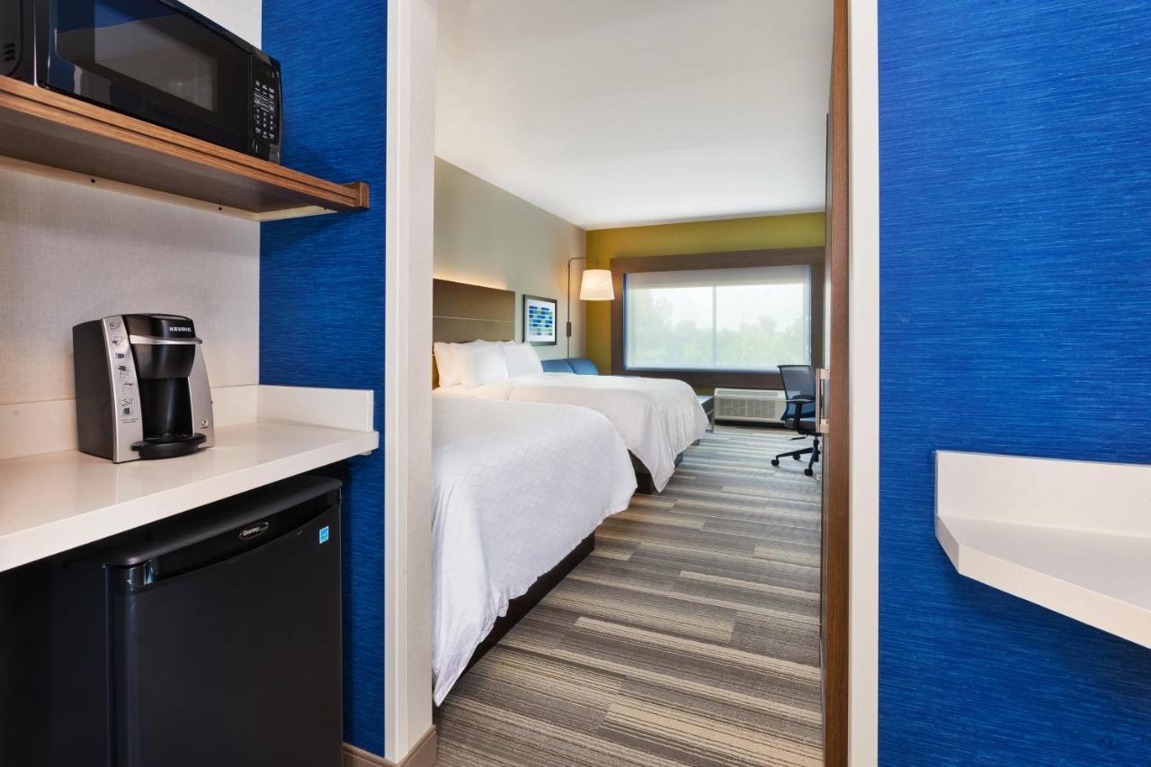 Holiday Inn Express & Suites - Milan - Sandusky Area By Ihg Buitenkant foto
